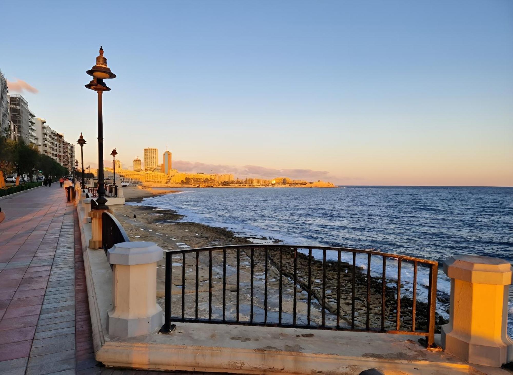 Sliema Cosy Penthouse With Bbq Apartment ภายนอก รูปภาพ