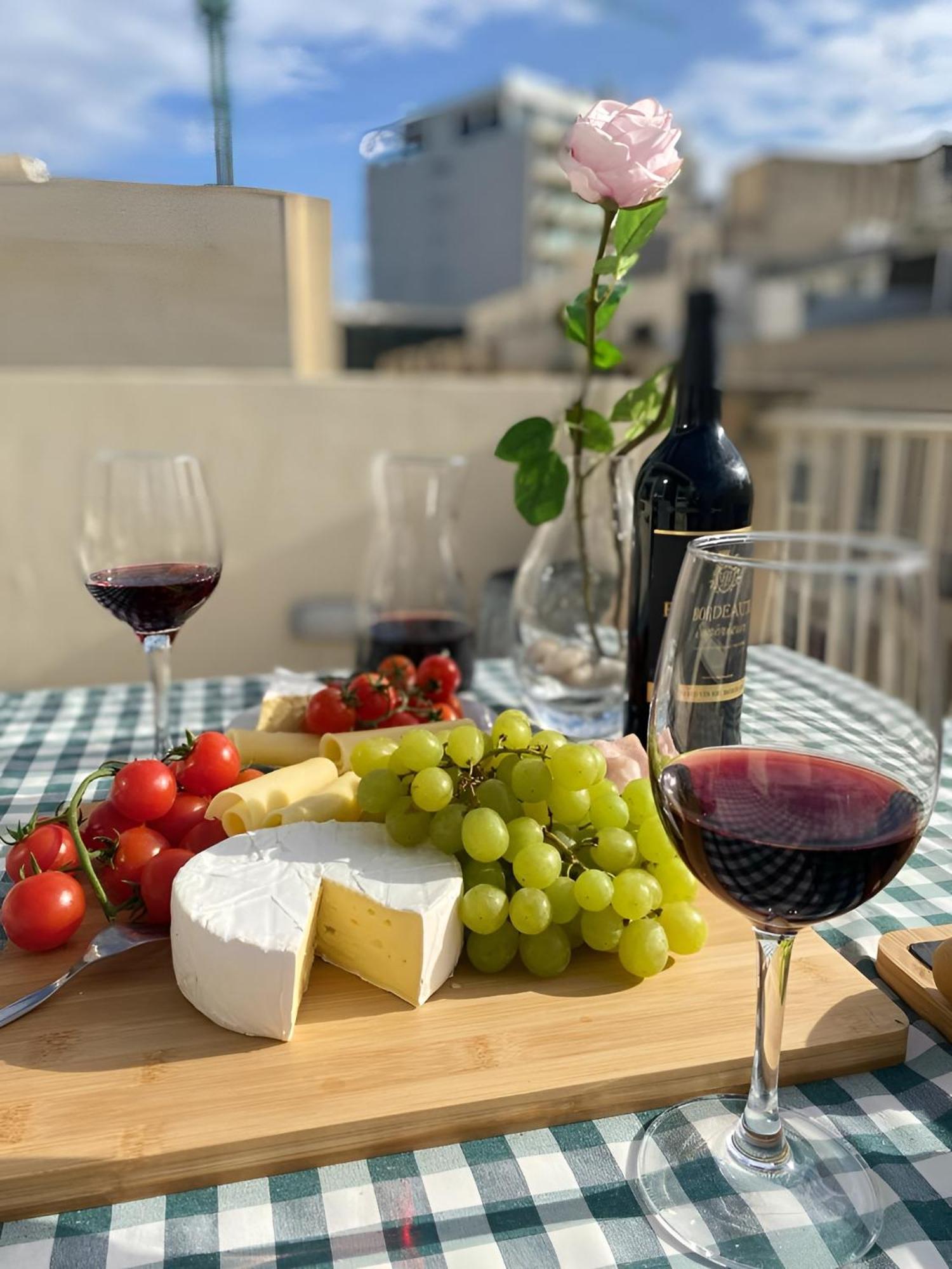 Sliema Cosy Penthouse With Bbq Apartment ภายนอก รูปภาพ